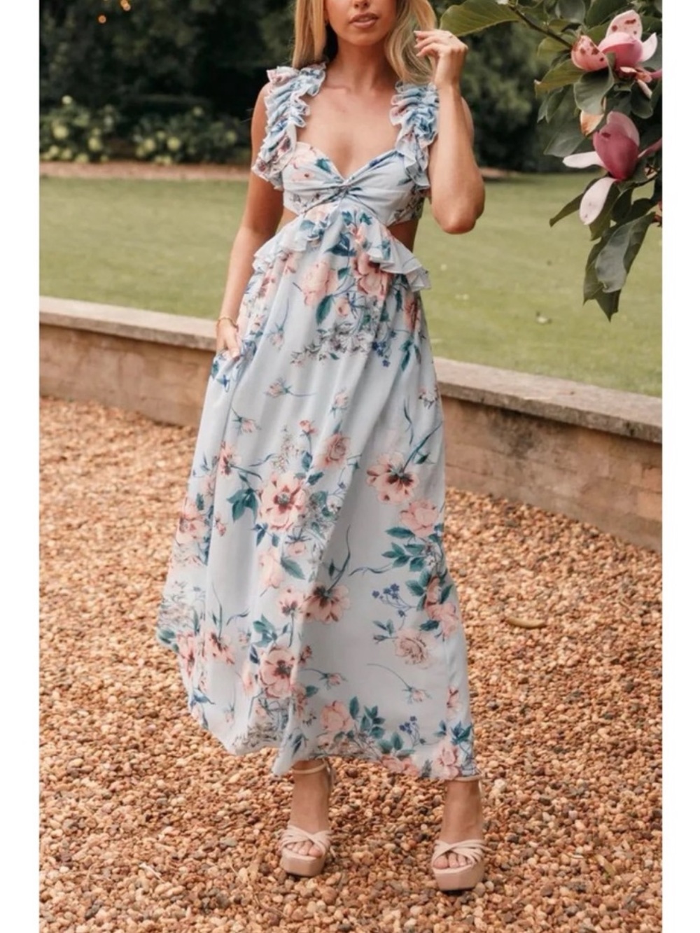 NWT Petal & Pup Lucah Floral Maxi Dress Size Large